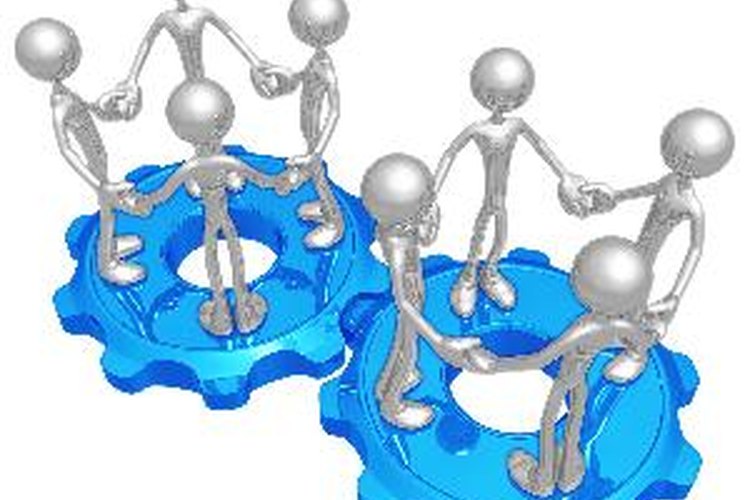 A veces una empresa creará un equipo ad hoc para manejar un proyecto temporal.