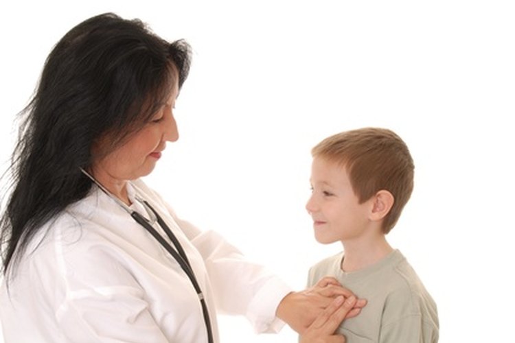 Las enfermeras pediátricas proveen cuidado para los niños de todas las edades.