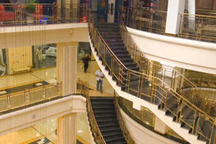 Los supervisores con tiendas grandes de ventas al por menor, usualmente son asignados a un departamento.