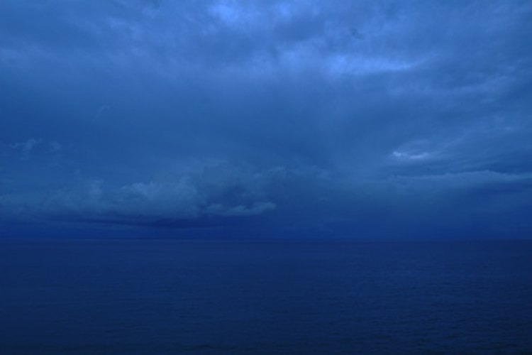 El azul cobalto es de la tonalidad del azul del cielo y el mar.