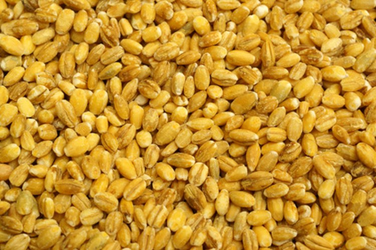 La cebada sin descascarar es un tipo de grano entero.