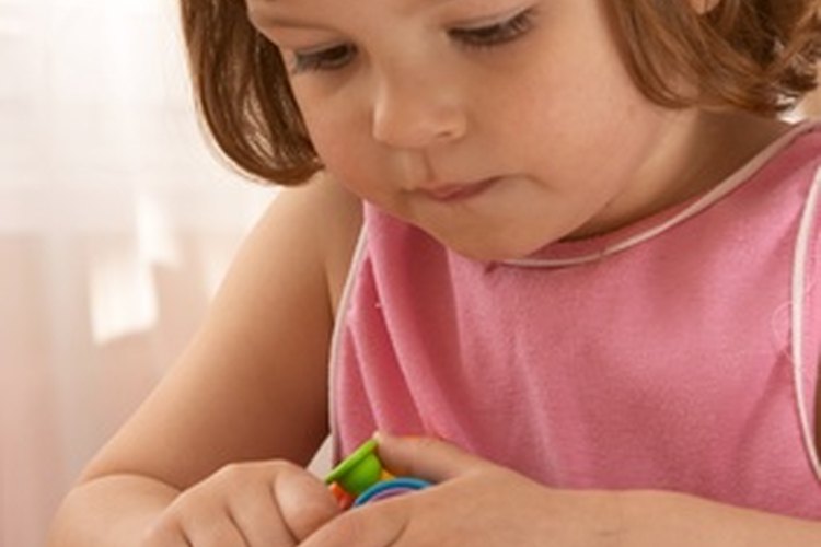 Las habilidades para la escritura se desarrollan durante la etapa preescolar.