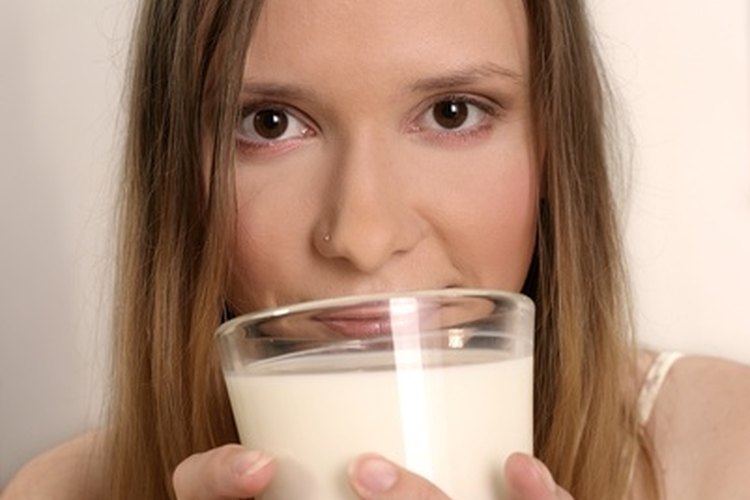 Un vaso de Ensure brinda muchos nutrientes.