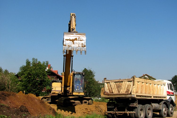 La elección de la cuchara transforma a una excavadora en una máquina especializada.