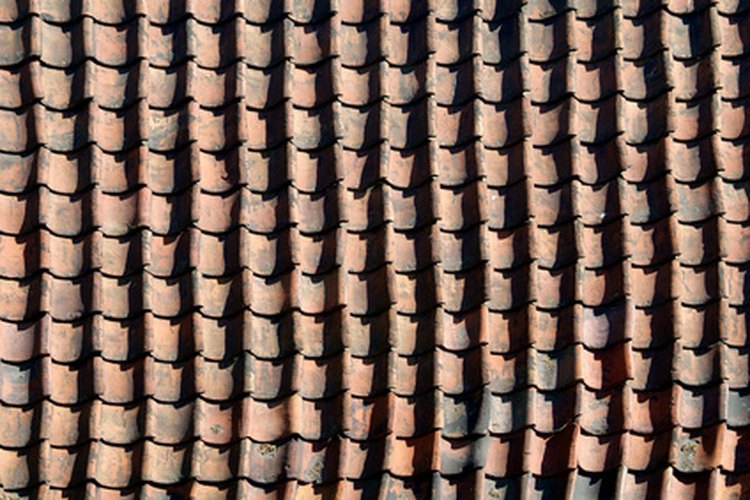 Calcula la cantidad de tejas que necesitas para techar tu casa.