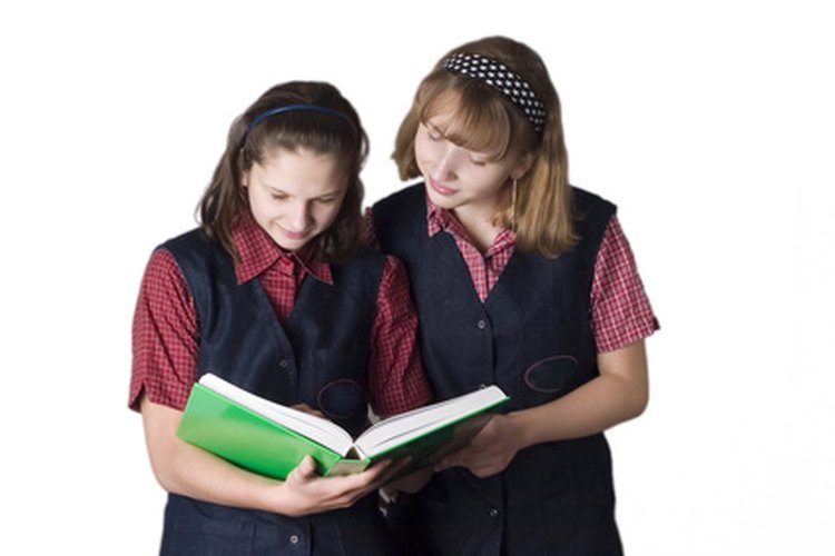 Los uniformes escolares pueden crear un ambiente escolar más seguro.