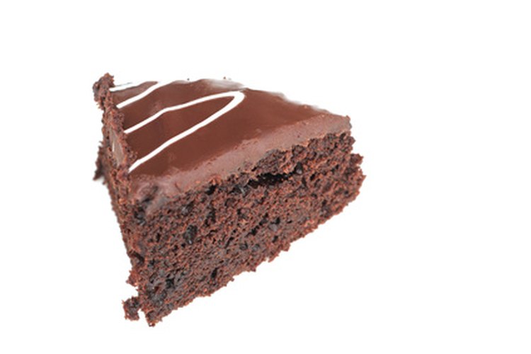 Las mezclas para pasteles vienen en una variedad de sabores, incluyendo chocolate.