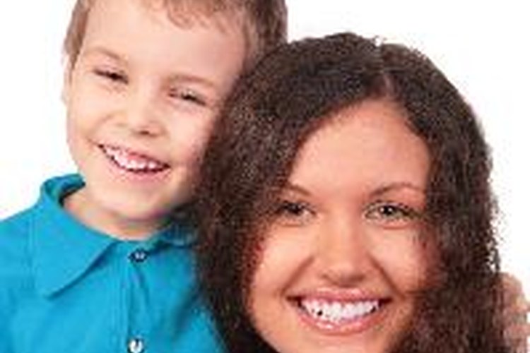 Enséñale a tu hijo cómo quieres que se comporte.