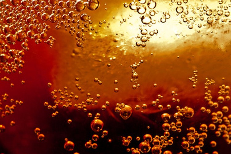 Beber demasiada Coca Cola puede ser perjudicial para la salud.