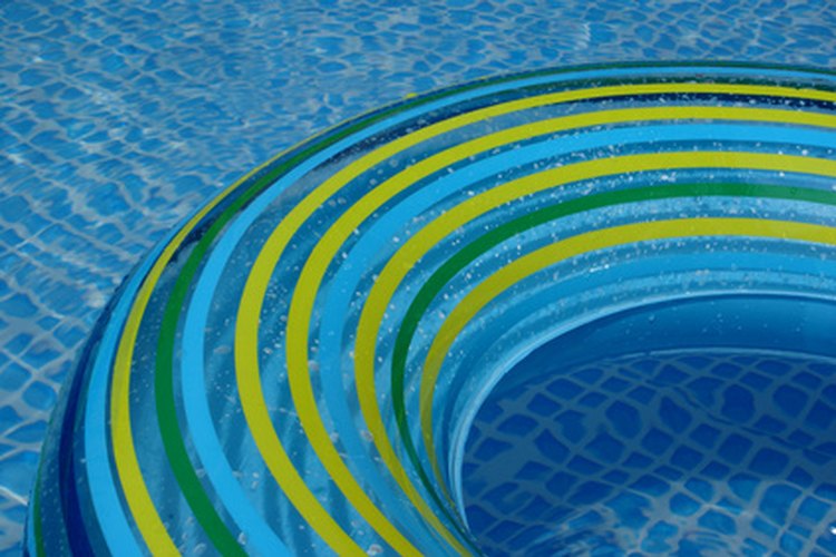 El balance apropiado de cloro permite que tu piscina sea segura y pueda disfrutarse.