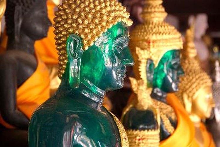 El jade es una piedra preciosa llena de simbolismo y mitología, venerado y apreciado durante casi 7.000 años.