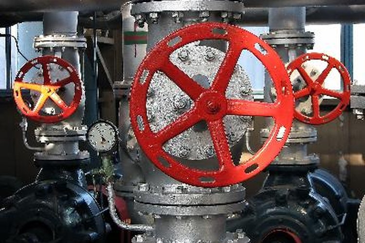 Los operadores pueden controlar la acción de algunas válvulas OS&Y a través de una manija.