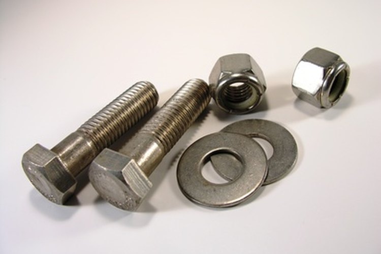Si no sabes como reparar el motor de tu lavadora, es mejor llamar al técnico