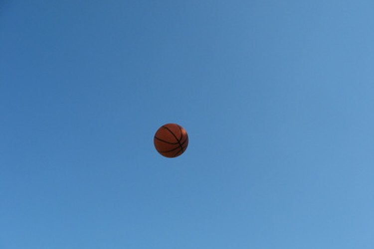Gana el juego de esquivar la pelota.