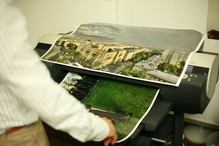 Una impresora y fotocopiadora de tipo comercial son esenciales para una imprenta.
