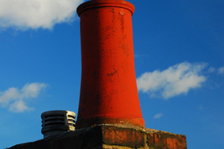 Ampliar la altura de la chimenea puede ser necesario para parar el humo de una estufa de leña.