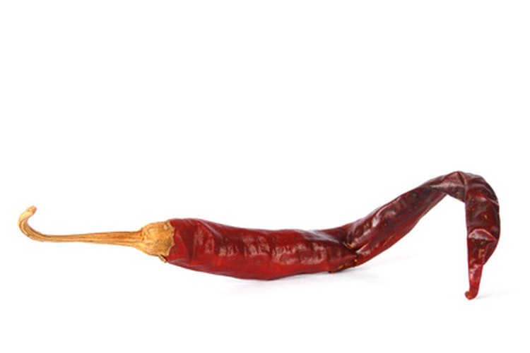La capsaicina le da a los chiles su picante y es soluble en grasa.