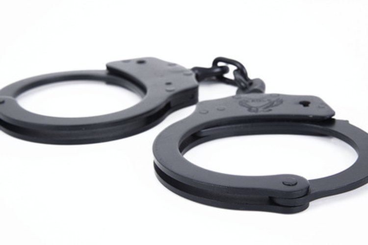 Los registros de detención no son difíciles de conseguir.