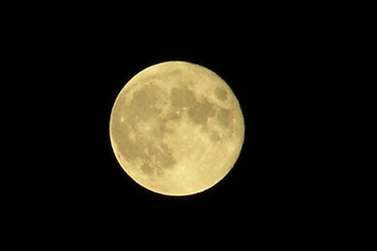 Neil Armstrong pesaba menos sobre la luna que en la Tierra.