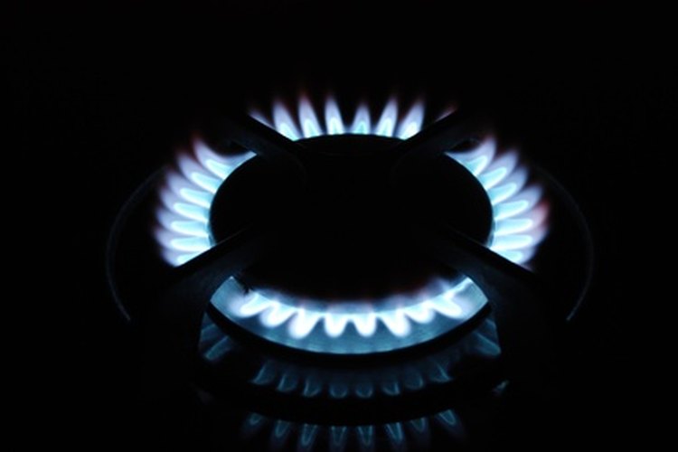 Si no ves llamas alrededor de los quemadores de tu parrilla a gas, tendrás que solucionar los problemas.