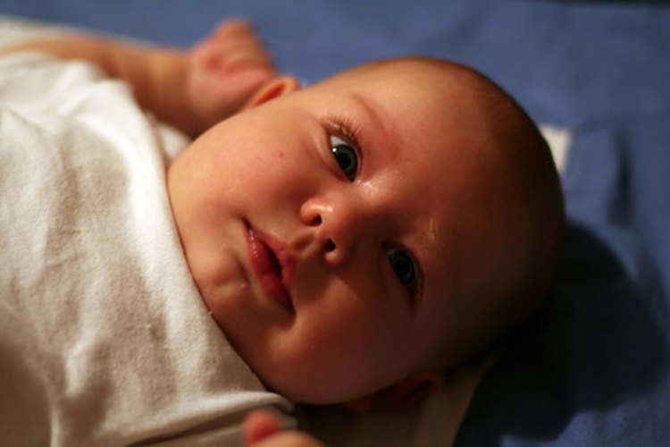 Los bebes, tanto niños como niñas usaron camisolas durante todo el siglo de 1800.