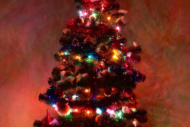 Los soportes de árbol giratorios le dan movimiento a los destellos y al brillo que muestra el árbol de Navidad.
