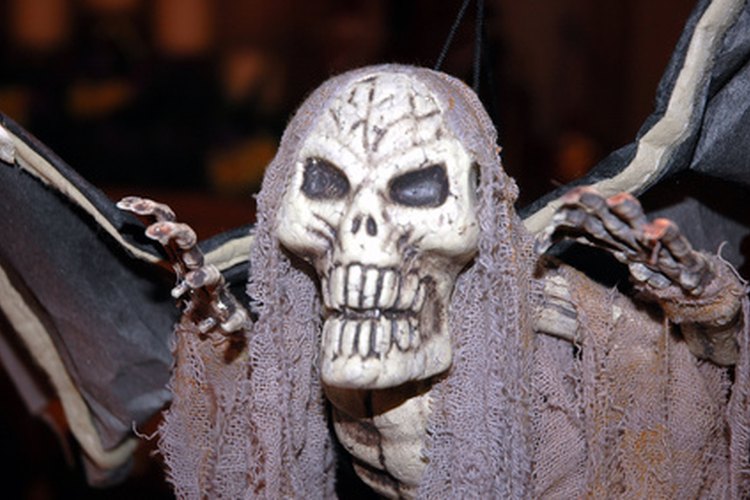 A los niños les gustan los juegos de terror en la oscuridad.