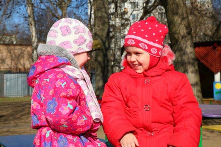 Compartir ayuda a los niños a establecer amistades.