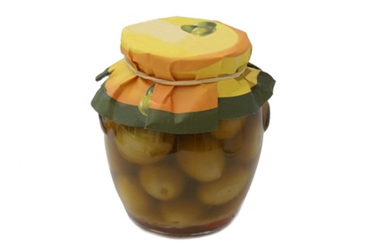 Las comidas enlatadas también son un buen regalo.
