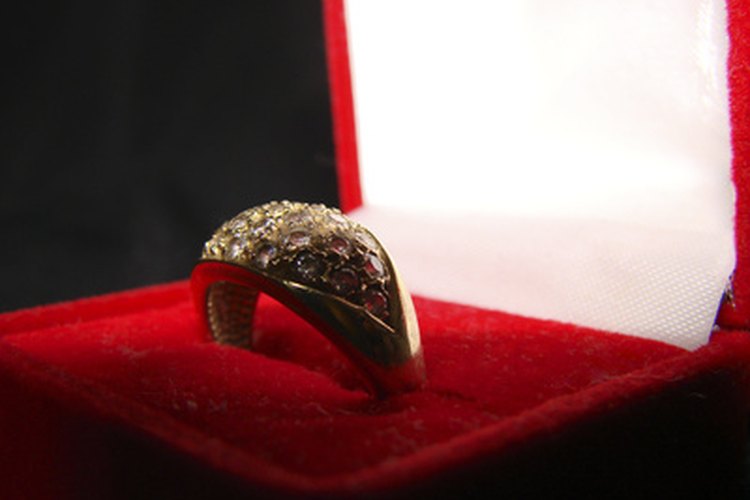 Los anillos de boda más populares son de 18 quilates.