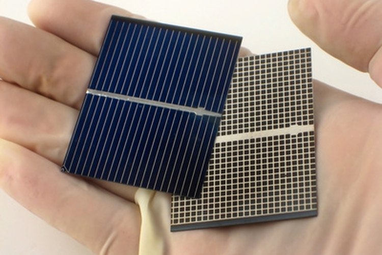 Las células solares se unen entre sí para formar paneles solares.