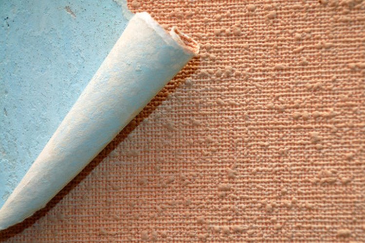El papel tapiz es fabricado en rollos.