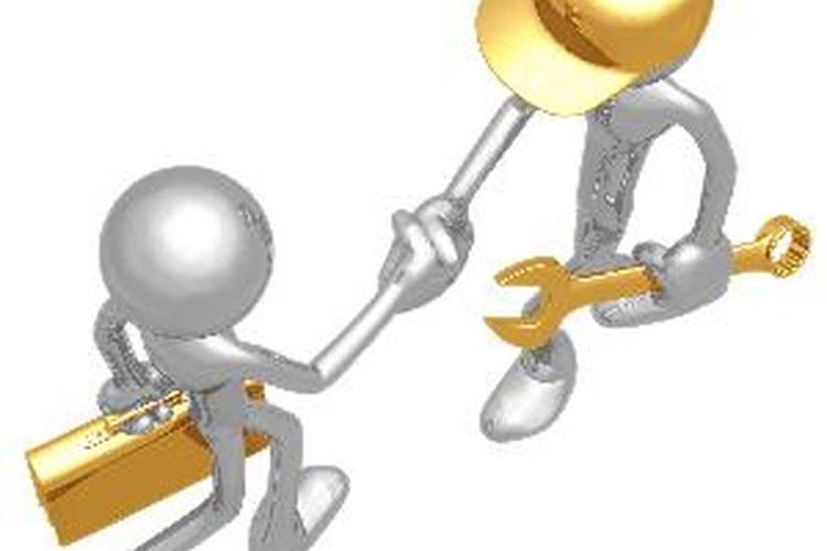 Las personas pueden completar su formación antes de entrar a trabajar en una empresa o pueden participar de la capacitación en su lugar de trabajo.