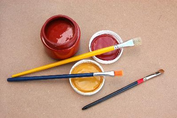Realiza tu propia pintura craquelada.