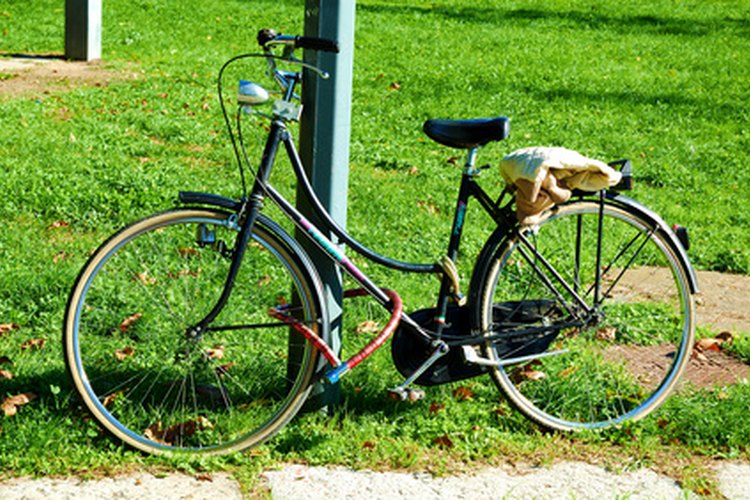Una bicicleta es una máquina compuesta con muchos tornillos.