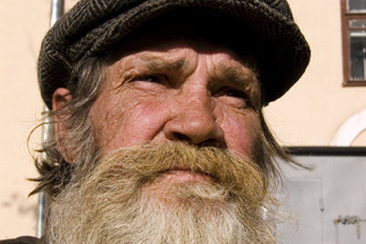 Haz una barba que coincida con cualquier disfraz.