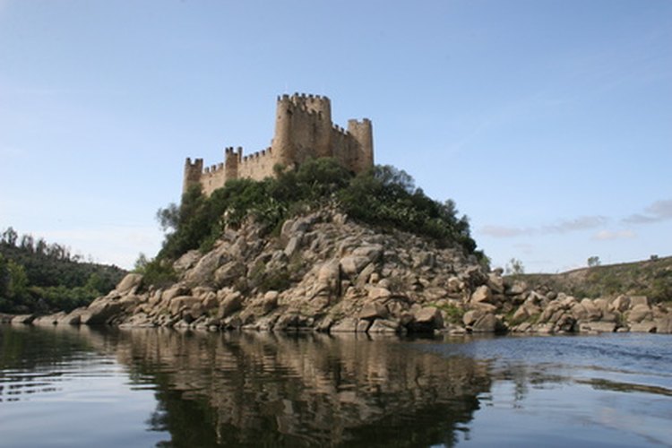 Incorpora los elementos de diseño de un castillo, como las torrecillas al diseño de tu hogar.