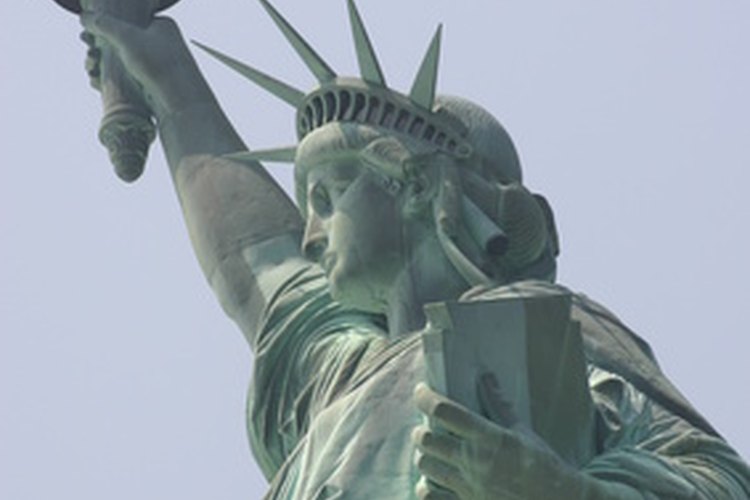 Los Estados Unidos se construyeron con base a la inmigración.