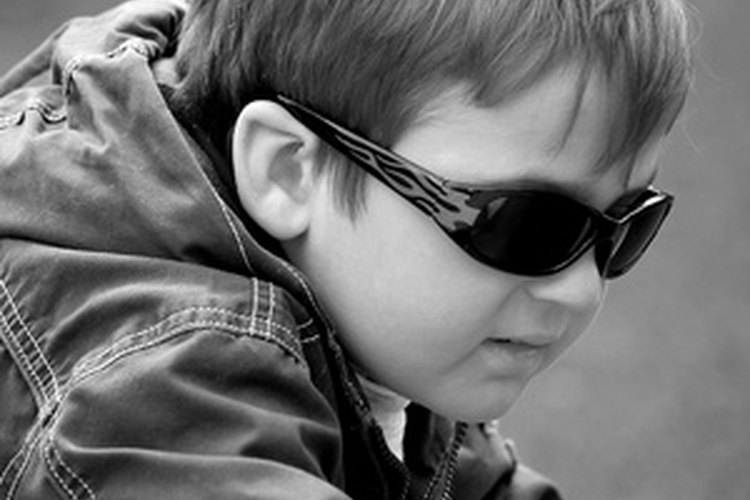 Enseñar a tu hijo a ser seguro de sí mismo le ayudará a ser respetuoso con otros.