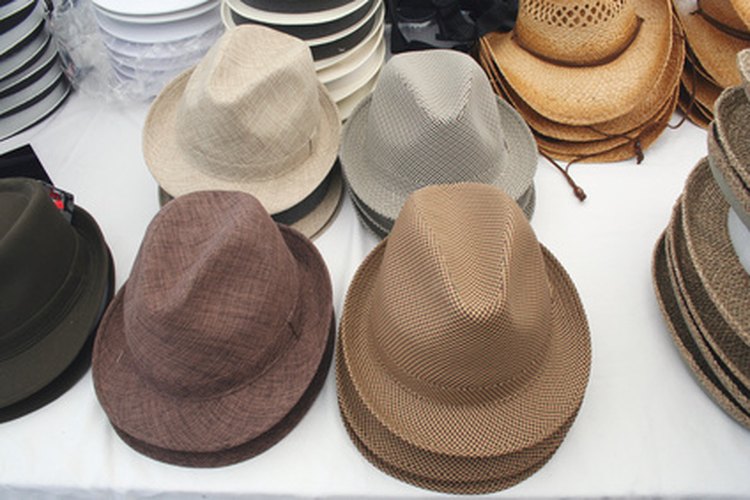 Los sombreros más oscuros proporcionan mejor protección.