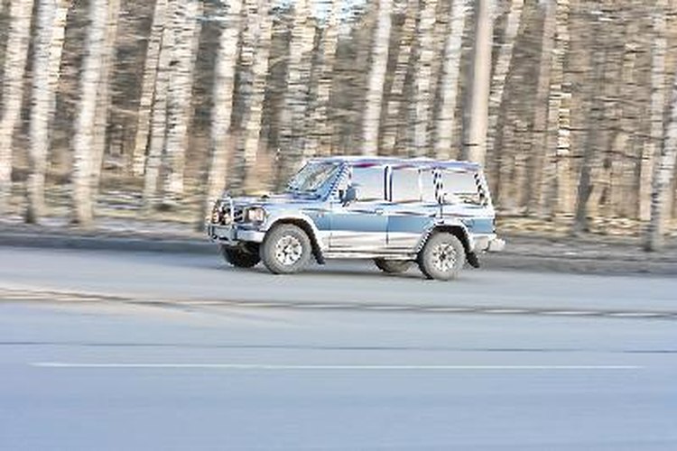 Camioneta cuadrangular muy propensa a volcarse debido a su alto centro de gravedad.