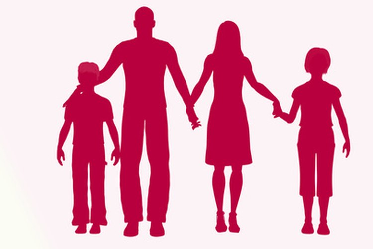 La comunicación dentro de la familia incluye, tanto la comunicación verbal como la no verbal, y puede ser saludable o disfuncional.