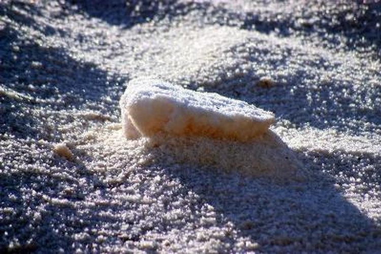 ¿Qué hace la sal al punto de ebullición del agua?