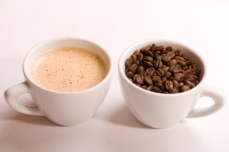 La clave para hacer una buena taza de café con una máquina es usar los ingredientes de mejor calidad.