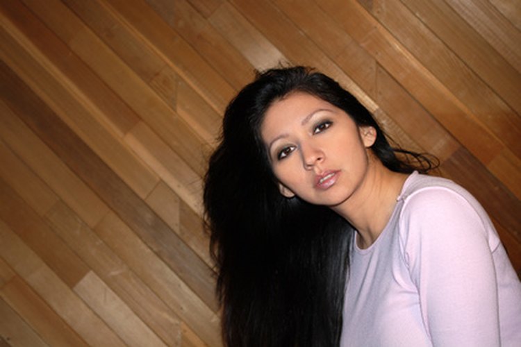 Un cabello sedoso hace que tu apariencia sea atractiva.