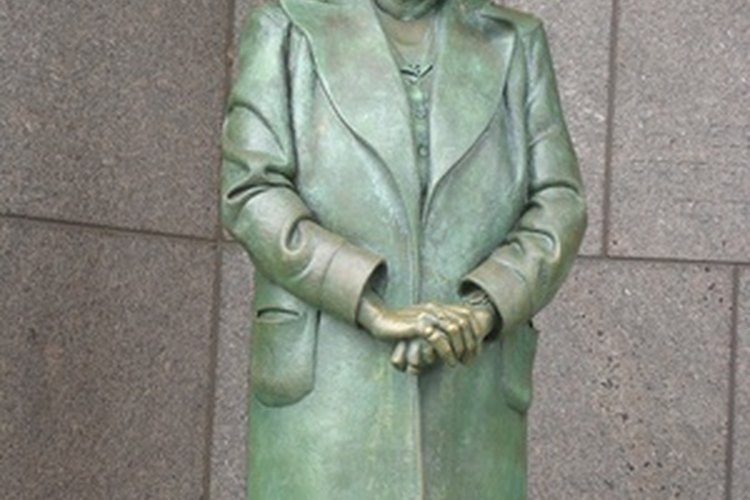 Una estatua de Eleanor Roosevelt.
