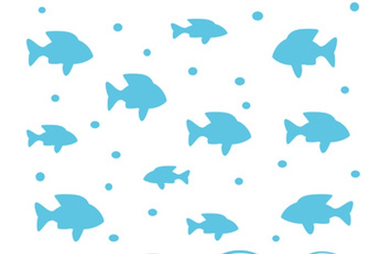 Usa peces de cartulina como una forma de contar la historia de Jesús y sus apóstoles.