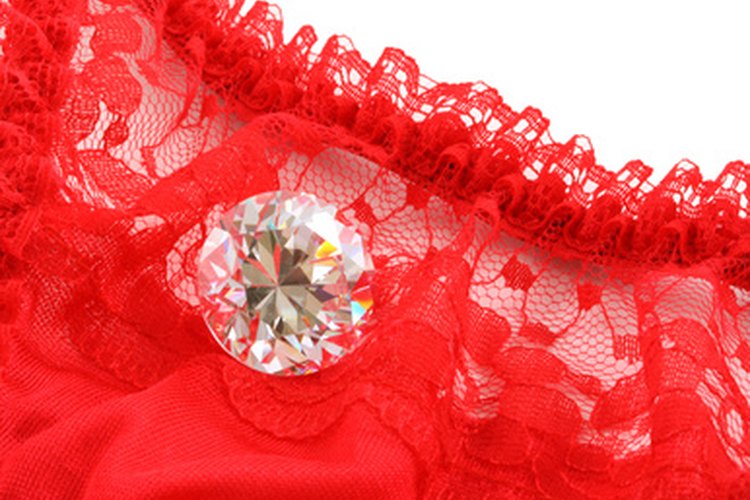 Escoge algo sensual y romántico para la foto de febrero.