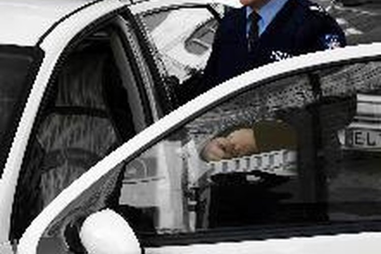 Los oficiales de policía son la posición más popular en la carrera de la justicia criminal.