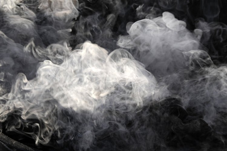 La mezcla de agua destilada con propilenglicol o glicerina puede hacerse más concentrada para disminuir la tasa de disipación de la niebla.